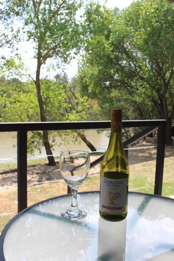 At The River Guest House Kroonstad Exterior foto