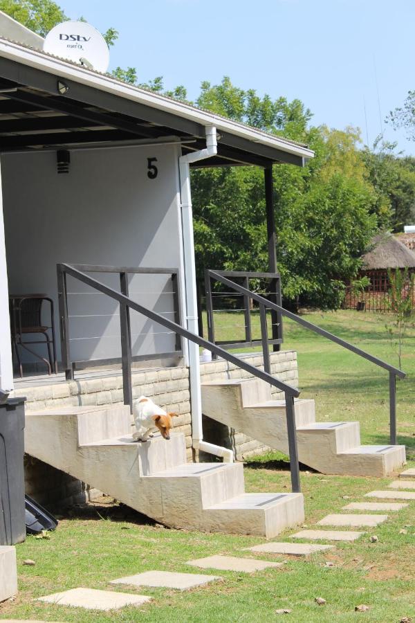 At The River Guest House Kroonstad Exterior foto